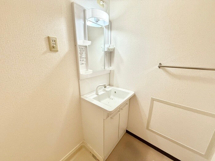 物件内観写真9　(洗面)