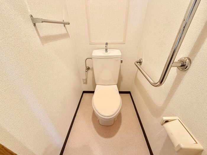 物件内観写真11　(トイレ)