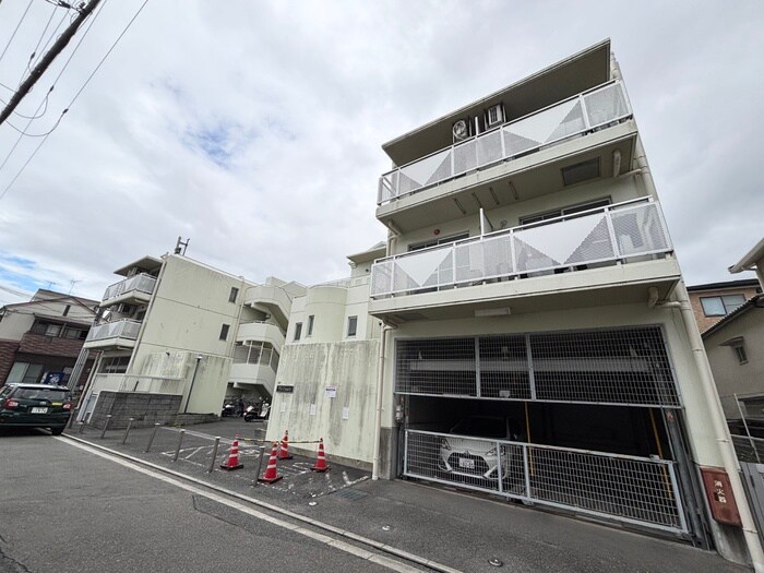 物件外観写真3　(外観写真)