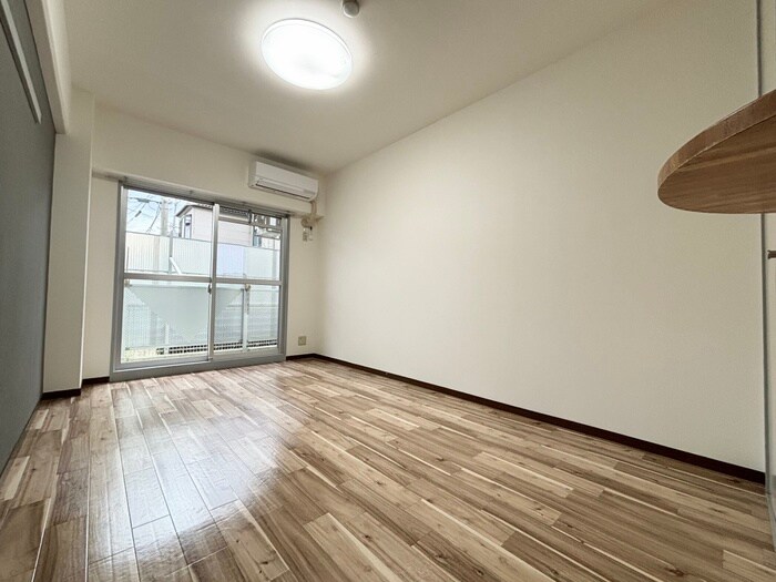 物件内観写真10　(居室)