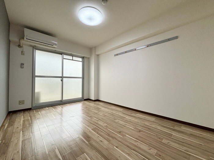 物件内観写真11　(居室)