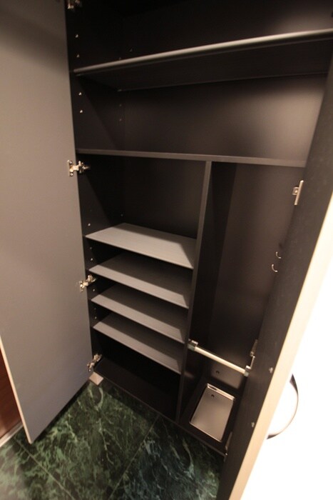 物件内観写真9　(靴箱)