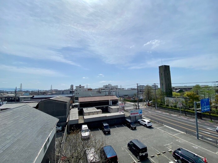 物件内観写真17　(室内からの展望)