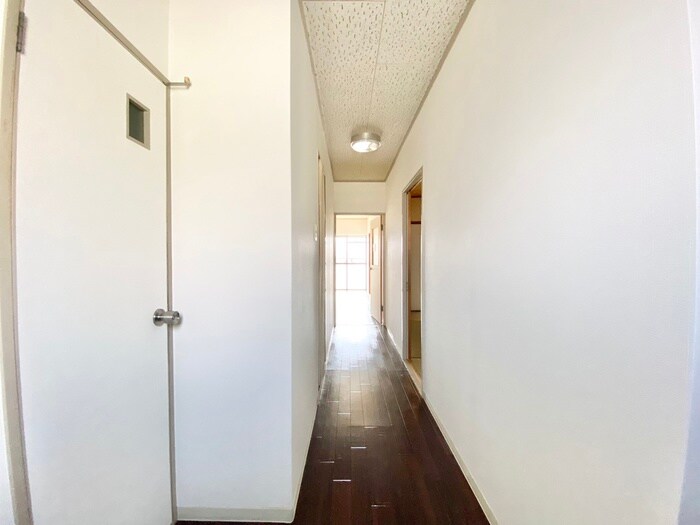 物件内観写真20　(廊下)