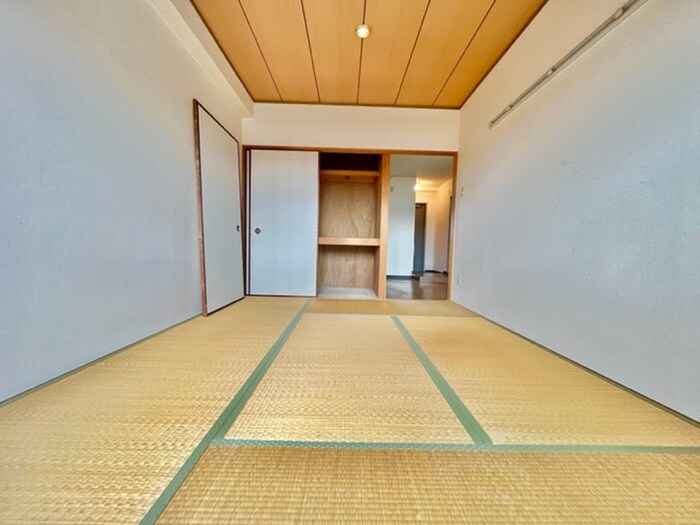 物件内観写真10　(居室)