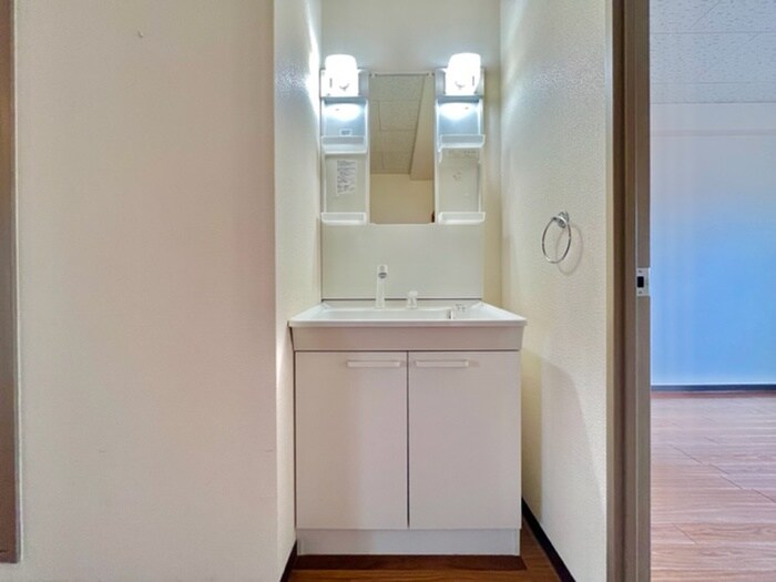 物件内観写真13　(洗面)