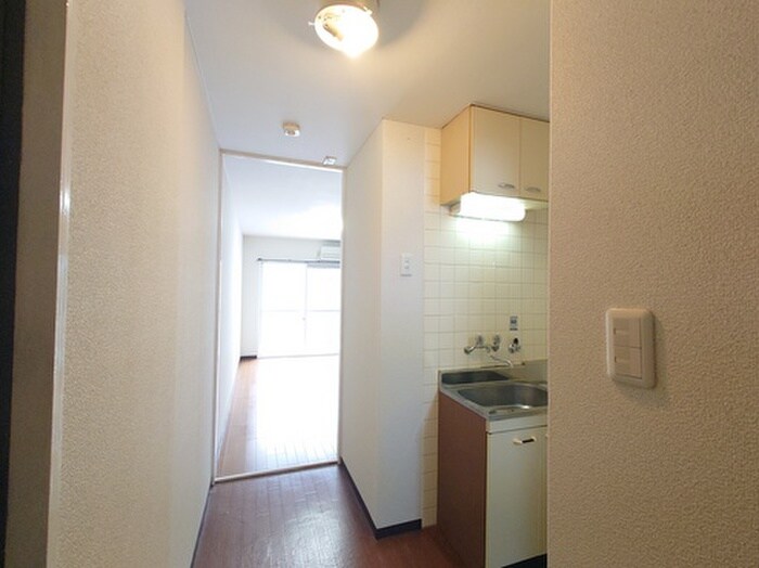 物件内観写真21　(廊下)