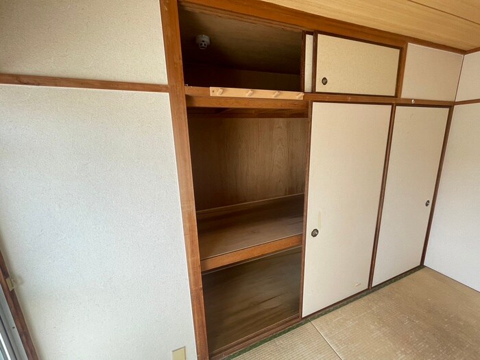 物件内観写真15　(収納)