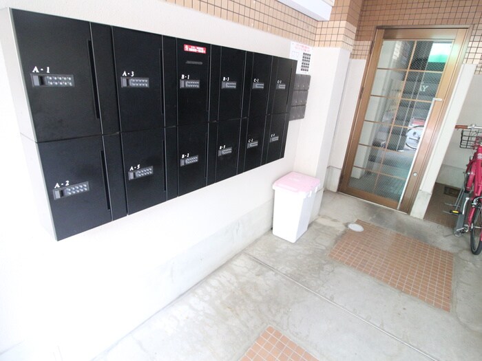 物件外観写真4　(建物設備)