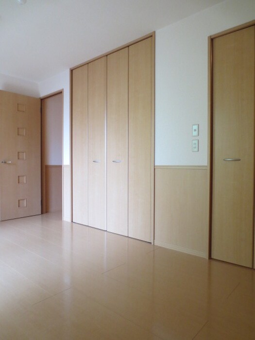 物件内観写真10　(居室)