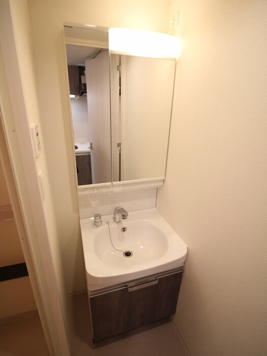 物件内観写真9　(洗面)