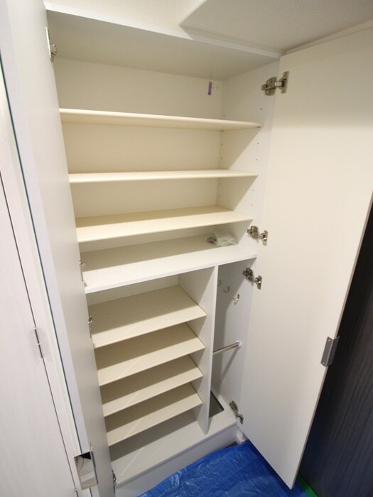 物件内観写真15　(玄関)