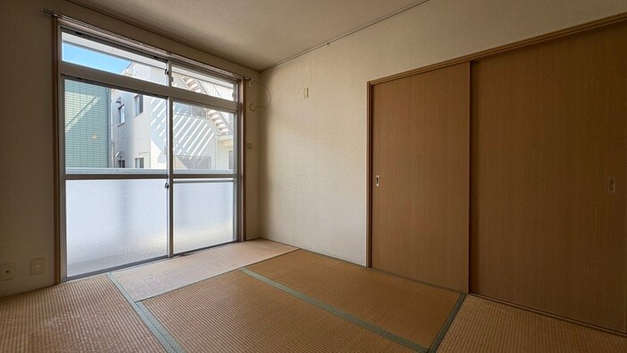 物件内観写真8　(居室)