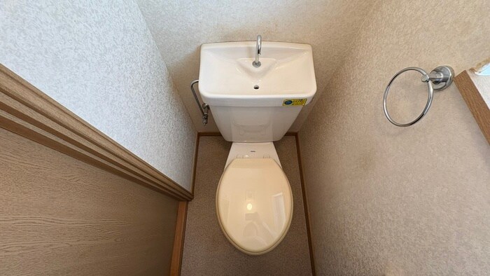 物件内観写真14　(トイレ)