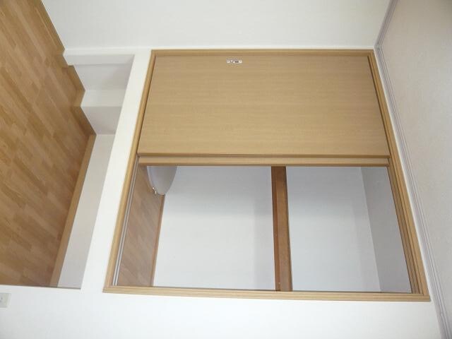 物件内観写真16　(収納)