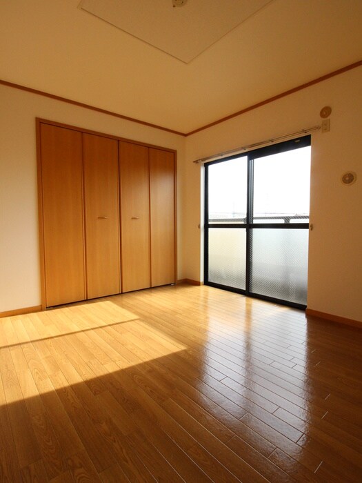 物件内観写真8　(居室)