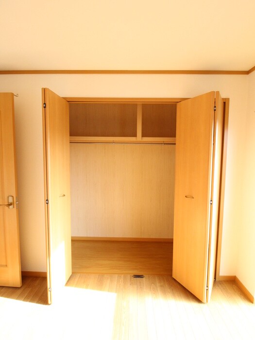 物件内観写真11　(収納)
