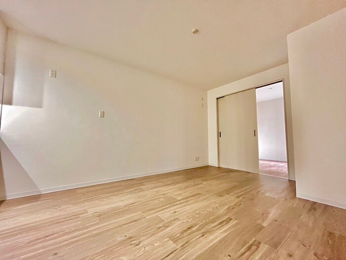 物件内観写真10　(居室)