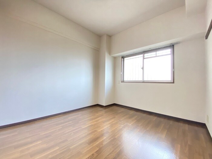 物件内観写真18　(居室)