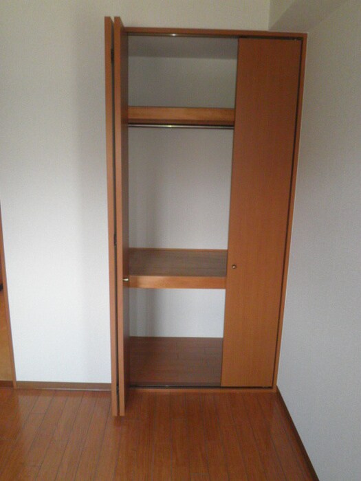 物件内観写真11　(収納)