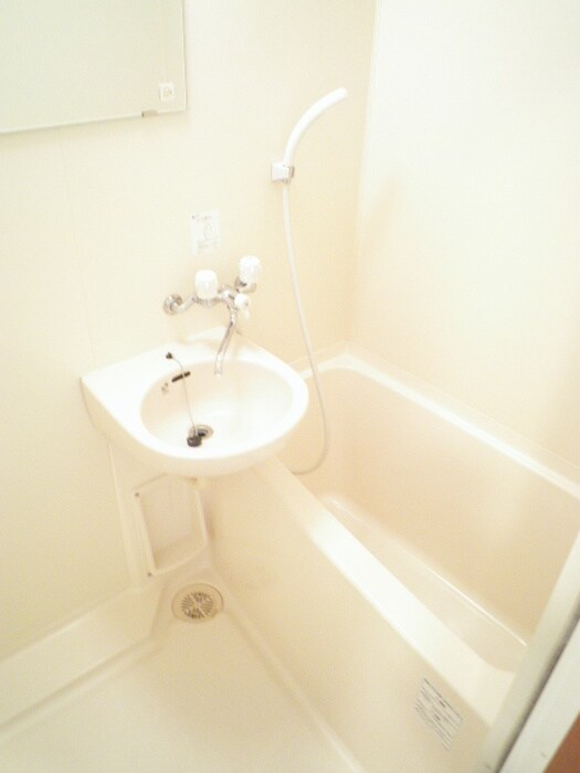 物件内観写真13　(バス／シャワールーム等)