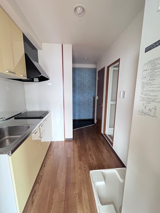 物件内観写真16　(廊下)