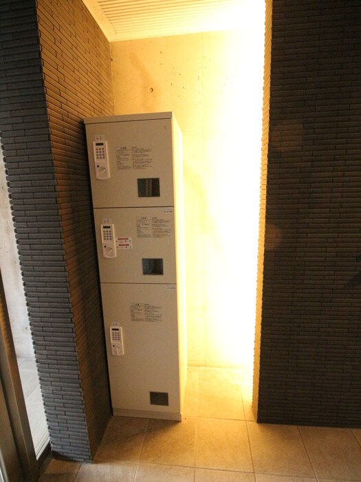 物件外観写真6　(建物設備)