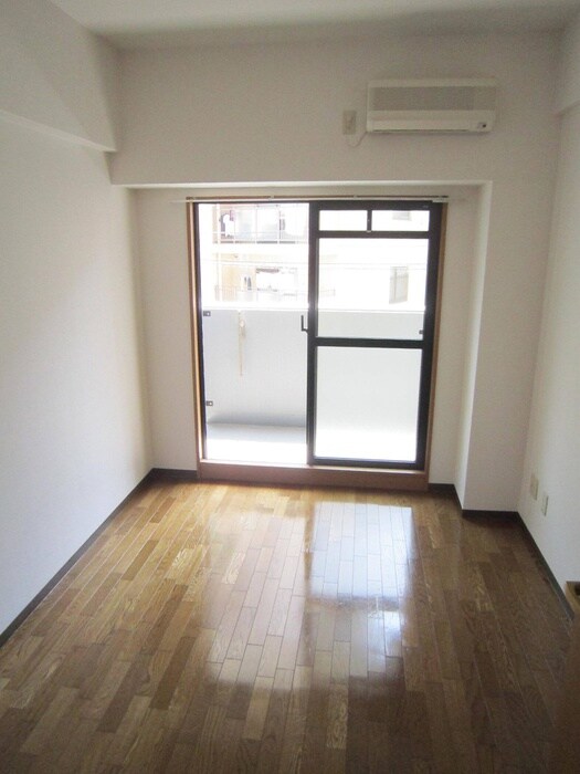 物件内観写真11　(居室)