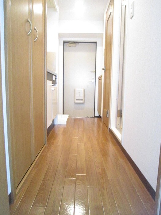 物件内観写真18　(廊下)