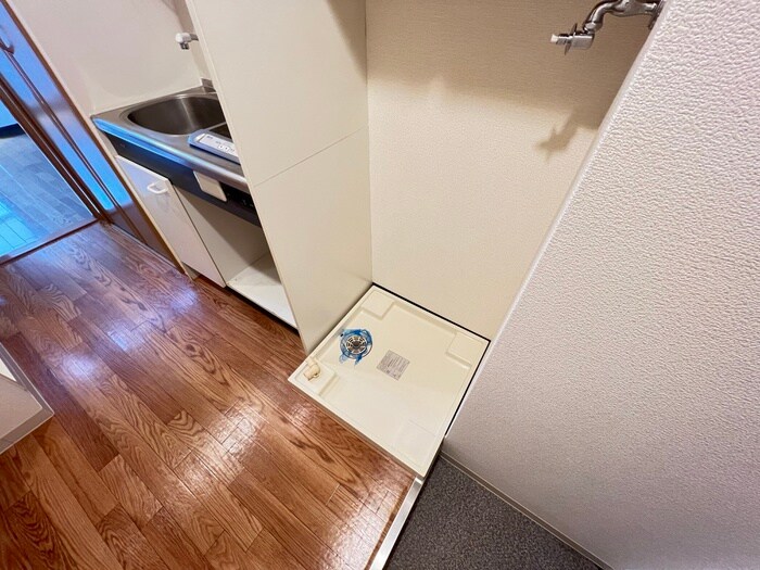 物件内観写真21　(洗濯機置場)