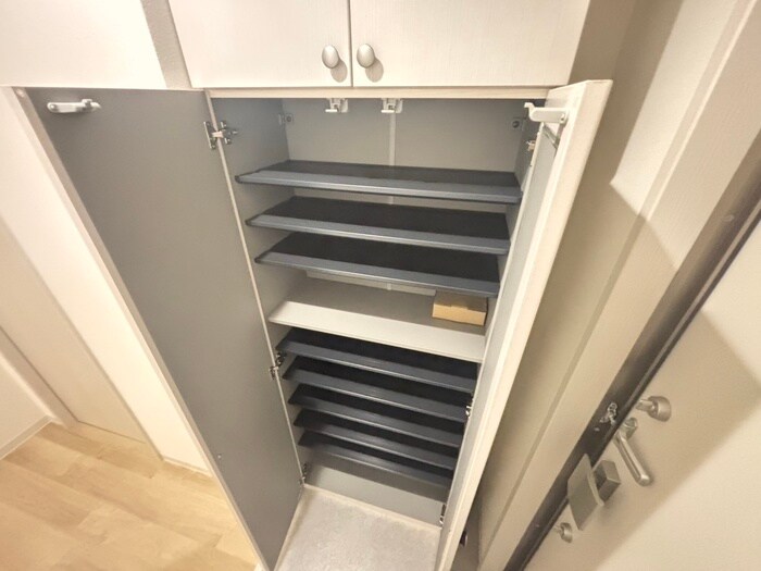 物件内観写真14　(靴箱)