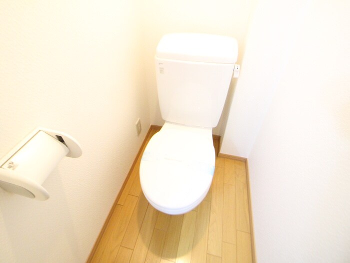 物件内観写真14　(トイレ)