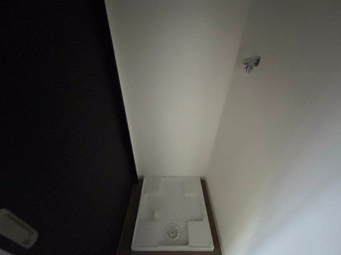 物件内観写真14　(洗濯機置場)