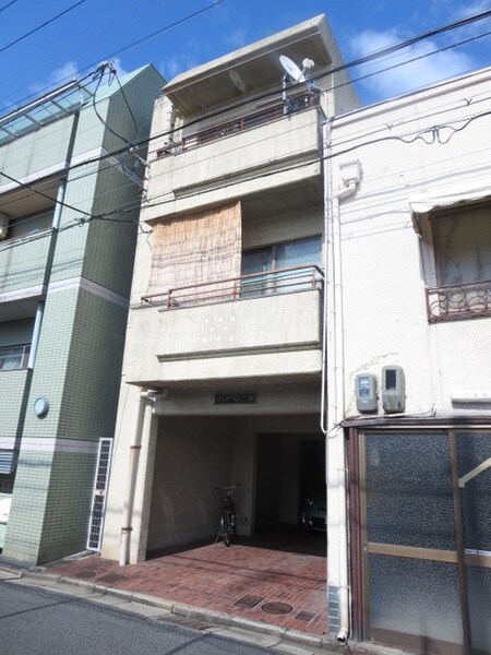 ビッグベン二条外観写真