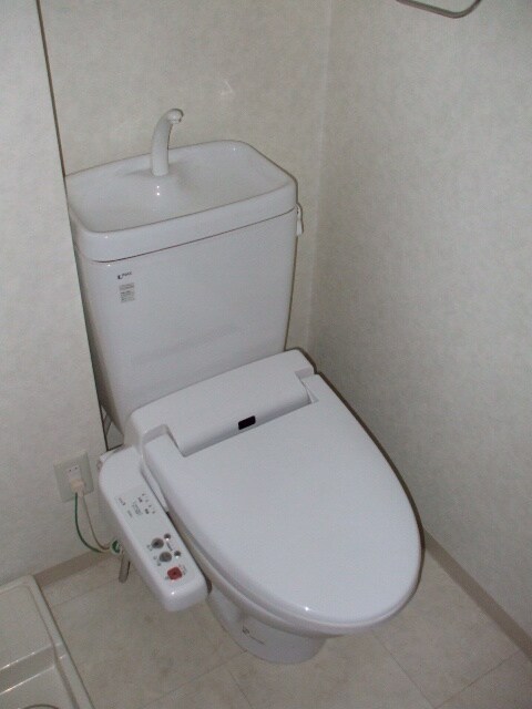 物件内観写真12　(トイレ)