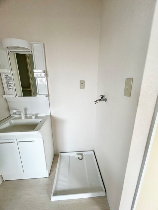 物件内観写真21　(洗濯機置場)