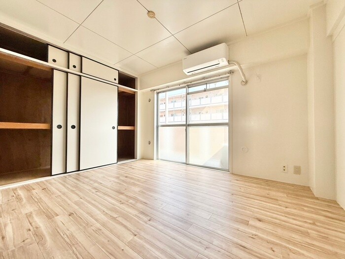 物件内観写真9　(居室)