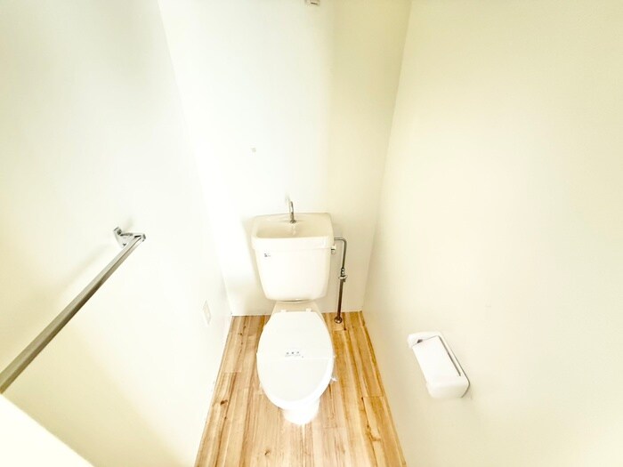 物件内観写真15　(トイレ)