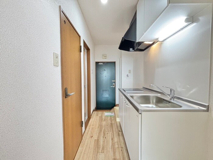 物件内観写真18　(廊下)