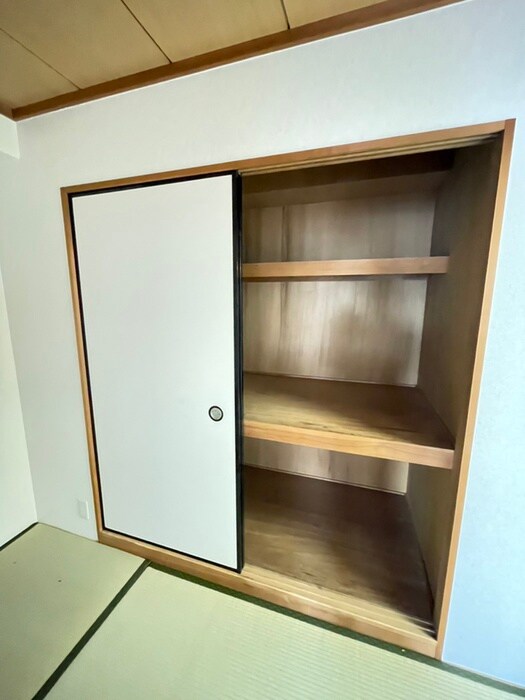 物件内観写真12　(居室)