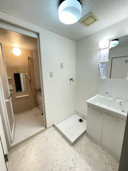 物件内観写真13　(洗面)