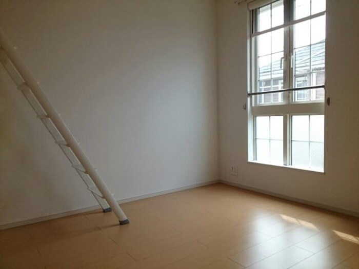 物件内観写真13　(居室)