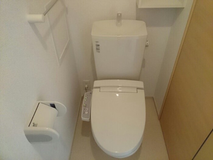 物件内観写真16　(トイレ)