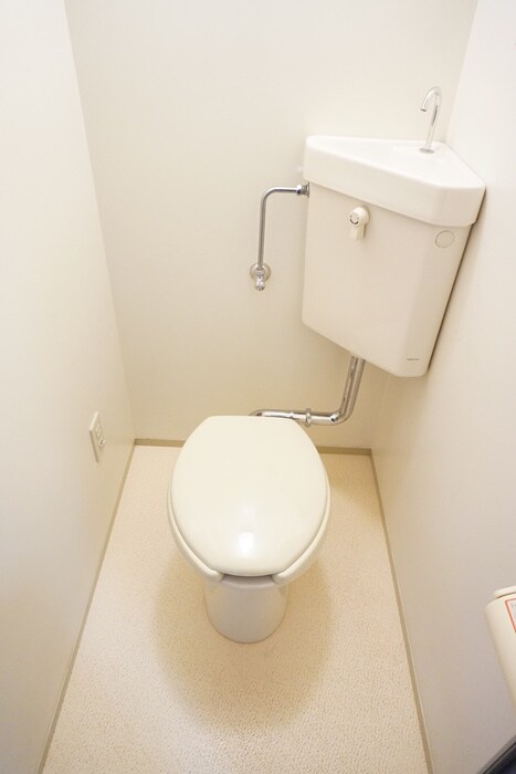 物件内観写真8　(トイレ)