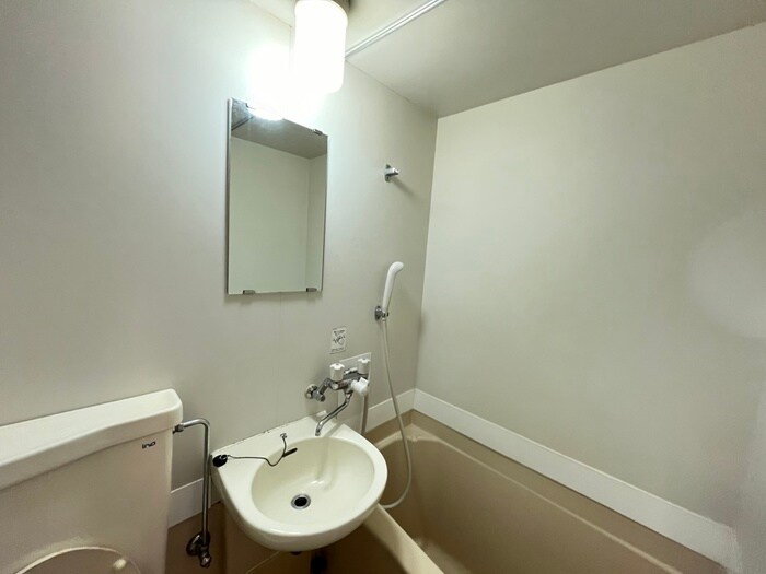 物件内観写真11　(洗面)