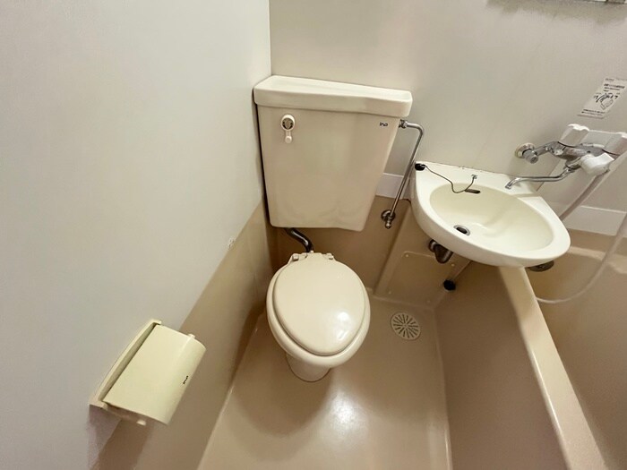 物件内観写真12　(トイレ)