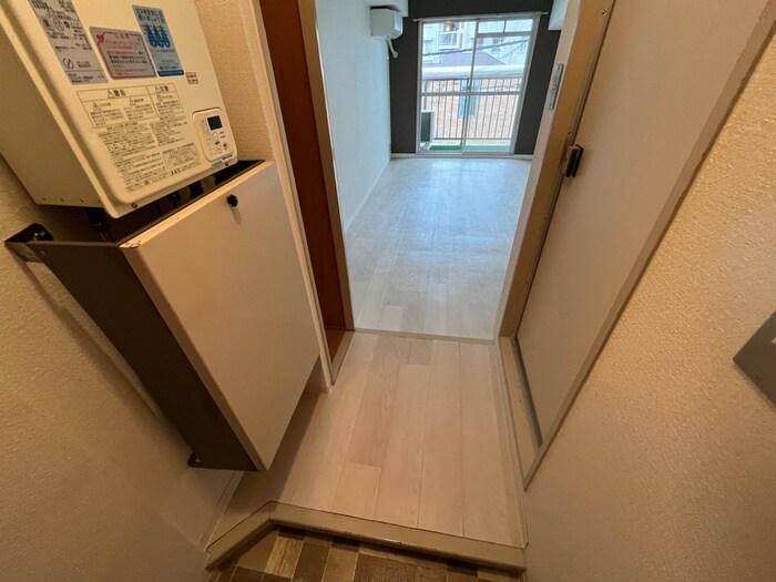 物件内観写真18　(廊下)