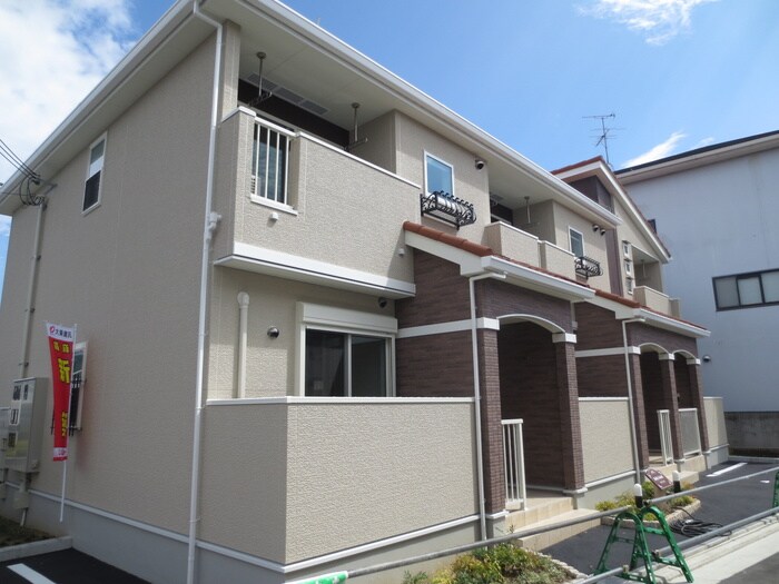 物件外観写真1　(外観写真)