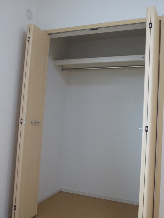 物件内観写真13　(収納)