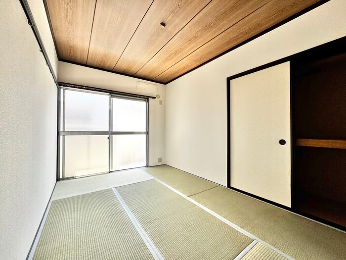 物件内観写真8　(居室)